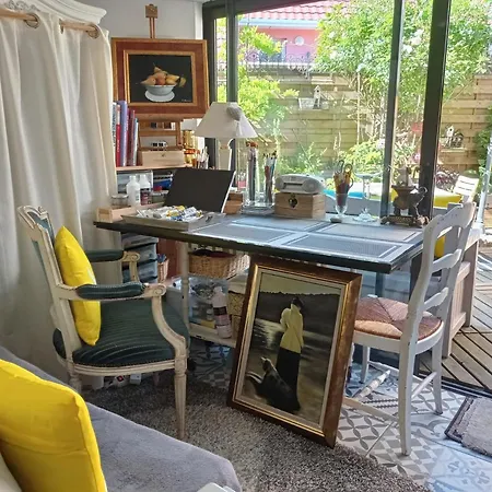 L'atelier De Jocelyne Homestay Beuzeville