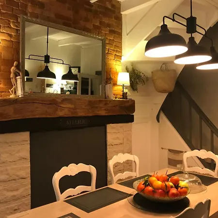 L'atelier De Jocelyne Homestay Beuzeville